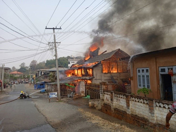 ရှမ်းပြည်နယ်၊ ကျောက်မဲမြို့နယ်၊ အမှတ်(၂)ရပ်ကွက်၊ နယ်မြေ(၄)၊ သီရိမင်္ဂလာလမ်းတွင် နေအိမ် မီးလောင်မှု