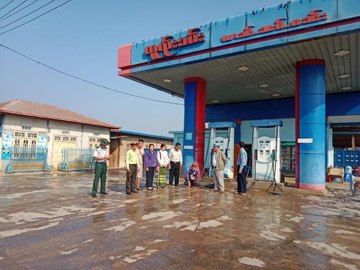 ရှမ်းပြည်နယ်(တောင်ပိုင်း)၊ နမ့်စန်ခရိုင်၊ မိုးနဲမြို့နယ်အတွင်းရှိ စက်သုံးဆီဆိုင်များ လမ်းနယ်နိမိတ် အတွင်း ကျရောက်မှုမရှိစေရေး ကွင်းဆင်းစစ်ဆေး