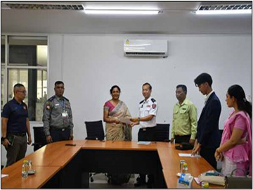 အွန်လိုင်းလိမ်လည်မှု (Telecom Fraud) နှင့် ဒုစရိုက်မှုလုပ်ငန်းများတွင် ဆက်စပ်ပါဝင်ခဲ့ကြသည့်   အင်ဒိုနီးရှားနိုင်ငံသား ၄၀၀ ဦးနှင့် သီရိလင်္ကာနိုင်ငံသား ၁၄ ဦးတို့အား သက်ဆိုင်ရာနိုင်ငံများသို့ လွှဲပြောင်းပေးအပ်ခဲ့ပြီး ပြည်ပနိုင်ငံသား ၂၆၆ ဦး ထပ်မံစစ်ဆေး 