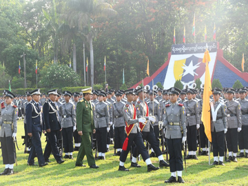 ပြည်ထဲရေးဝန်ကြီးဌာန ပြည်ထောင်စုဝန်ကြီး ဒုတိယဗိုလ်ချုပ်ကြီး ထွန်းထွန်းနောင် ဒုတိယရဲအုပ်လောင်း သင်တန်းအမှတ်စဉ်(၁၂၁/၂၀၂၄)သင်တန်းဆင်းပွဲအခမ်းအနား တက်ရောက်