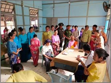 မွန်ပြည်နယ်၊ သထုံမြို့နယ်၊ နန်းခဲရပ်ကွက်၊ သထုံခရိုင်ပြည်သူ့ဆေးရုံကြီး၌ အငြိမ်းစားဝန်ထမ်းများအား ကျန်းမာရေးစောင့်ရှောက်မှုပေးခြင်းနှင့် အခြေခံစားသောက်ကုန်များကို ဈေးနှုန်းသက်သာစွာ ရောင်းချပေးနေမှုအခြေအနေအား ကြည့်ရှုစစ်ဆေး