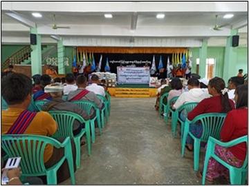 ရှမ်းပြည်နယ်၊ ပအိုဝ်းကိုယ်ပိုင်အုပ်ချုပ်ခွင့်ရဒေသ၊ ပင်လောင်းမြို့နယ်၊ မြို့နယ်ဘက်စုံသုံးခန်းမ၌ KBZ Foundation နှင့် ရှမ်းတောင်ပရဟိတညီနောင်များကွန်ရက်မှ မြို့နယ်အတွင်း အင်အားပြင်းငလျင် လှုပ်ခတ်ခဲ့မှုကြောင့် ပြိုကျပျက်စီးသွားသည့် စာသင်ကျောင်းများနှင့် လူနေအ