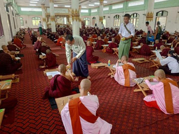 ရန်ကုန်တိုင်းဒေသကြီး၊ မင်္ဂလာဒုံခရိုင်၊ ရွှေပြည်သာမြို့နယ်၊ သာသနာ့ဗိမာန်တော်၌ ၂၀၂၅ ခုနှစ်၊ ပါဠိပထမပြန်စာမေးပွဲ ကျင်းပ 
