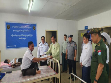 တနင်္သာရီတိုင်းဒေသကြီး၊ ကော့သောင်းမြို့၊ အေးမြကန်သာရပ်ကွက်၊ (၂)မိုင် ပြည်သူ့ဆေးရုံကြီး၌ လူဝင်မှုကြီးကြပ်ရေးနှင့်ပြည်သူ့အင်အားဝန်ကြီးဌာန “နှစ်(၃၀)ပြည့်” နှစ်ပတ်လည်နေ့ အထိမ်းအမှတ်အဖြစ် ဝန်ထမ်းများ စုပေါင်းသွေးလှူဒါန်းခြင်းအခမ်းအနား ကျင်းပ 