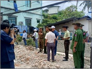 မန္တလေးတိုင်းဒေသကြီး၊ မဟာအောင်မြေခရိုင်၊ မဟာအောင်မြေမြို့နယ်၊ မဟာမြိုင်(၁)ရပ်ကွက်၊ အကွက်(အပိုင်း-၈)တွင် ငလျင်ဒဏ်ကြောင့် ပြိုကျပျက်စီးသွားသည့်အဆောက်အအုံများ ရှင်းလင်း ဆောင်ရွက်နေမှုအခြေအနေများအား ကွင်းဆင်းစစ်ဆေး