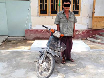 စစ်ကိုင်းတိုင်းဒေသကြီးနှင့် မွန်ပြည်နယ်တို့ရှိ မြို့နယ်အချို့၌ လိုင်စင်မဲ့မော်တော်ဆိုင်ကယ် လက်ဝယ်ထားစီးနင်းသူများအား ဖမ်းဆီးအရေးယူ