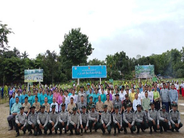 မွန်ပြည်နယ်၊ မော်လမြိုင်ခရိုင်၊ မော်လမြိုင်မြို့၊ အခြေခံပညာမူလတန်းကျောင်း(ဂွေးကုန်း)၌ မြန်မာအမျိုးသမီးများနေ့ အထိမ်းအမှတ်အဖြစ် ၂၀၂၅ ခုနှစ်၊ မိုးရာသီ သစ်ပင်စိုက်ပျိုးပွဲ အခမ်းအနား ကျင်းပ 