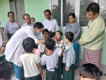 ရန်ကုန်တိုင်းဒေသကြီး၊ ဗိုလ်တထောင်ခရိုင်၊ ဒေါပုံမြို့နယ်၊ အခြေခံပညာကျောင်းများ၌ သွားနှင့်ခံတွင်း ကျန်းမာရေးဆိုင်ရာ အသိပညာပေးဟောပြောပွဲ အခမ်းအနား ကျင်းပ